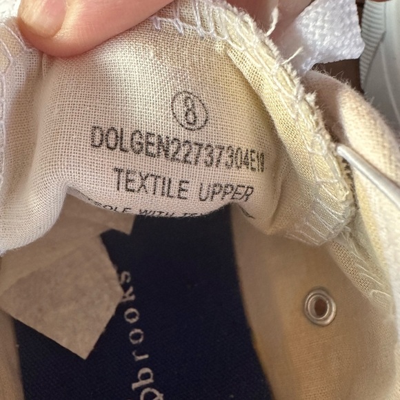 Bobbie Brooks women’s canvas shoes size 8 - Picture 8 of 10